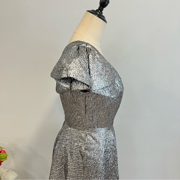 Mac Duggal Metallic Silver Brocade One Shoulder Bow Tea Length Dress - Reemoly